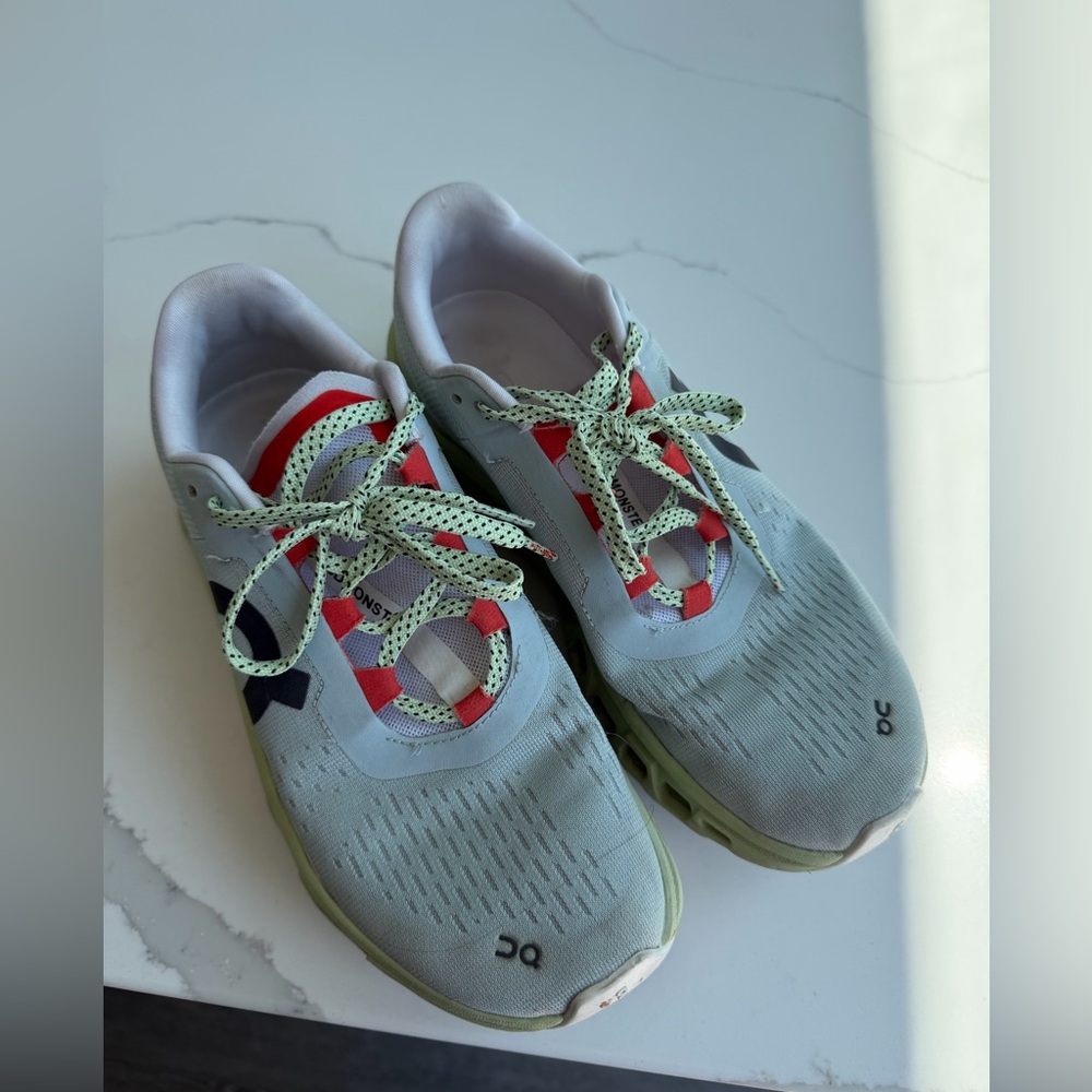 Women’s On Cloudmonster